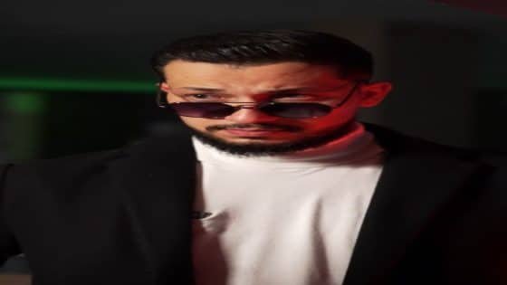 لؤي ليو: صوت بسيط صنع هوية رقمية مميزة