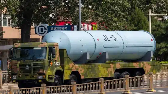 الصين تكشف عن صاروخها النووي JL-3 القادر على تهديد أمريكا
