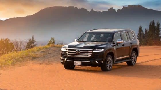 تويوتا لاندكروزر 2025