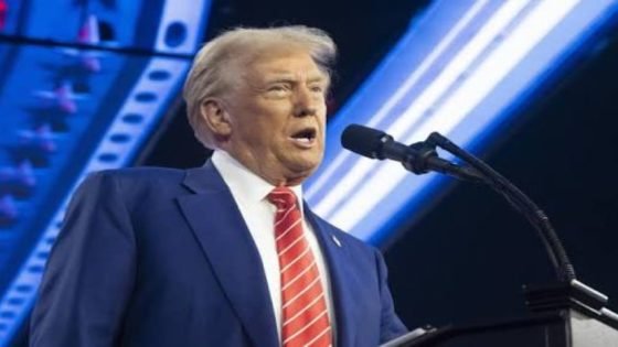 ترامب يلوح بالتدخل العسكري ويتحدث عن ملف إيران النووي