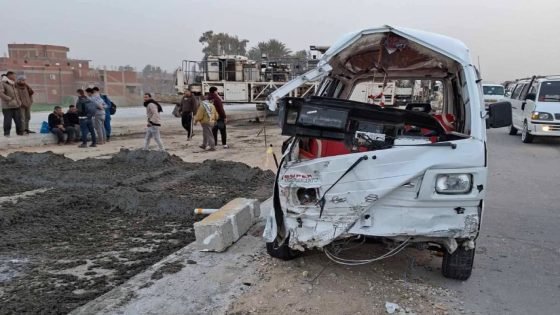 مصرع شخص وإصابة 4 آخرين في حادث تصادم ميكروباص وسوزوكي على الطريق الإقليمي بالمنوفية – القاهرة تايمز