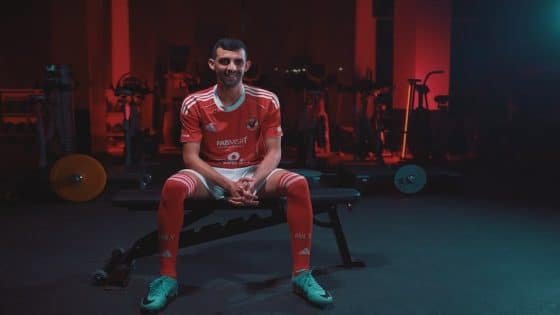 يوسف بلعمري: أتطلع لحصد البطولات مع الأهلي وإسعاد الجماهير