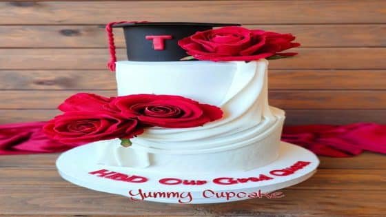 ياسمين سامي… من الحاسبات إلى عالم تزيين الكيك باحتراف