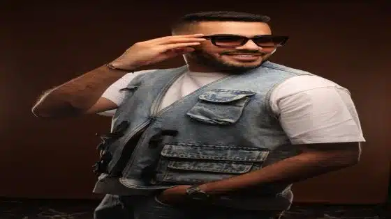 خالد مبارك الحشاش.. طموحٌ يعانق العالمية في سماء الفن العربي