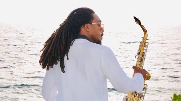 علي ديزل.. من قلب القاهرة إلى منصات العزف العالمية