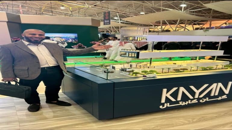 المهندس وليد الشوادفي رائيس مجلس إدارة شركة الخليج المجسمات فى مشاركة معرض ريستاتكس العقارى بالرياض بالمشاركة مع شركة كيان