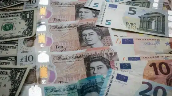 الجنيه الإسترليني مقابل الدولار