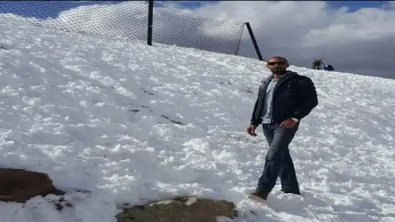 الفنان وليد محمد عبده