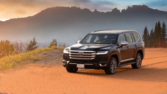 تويوتا لاندكروزر 2025