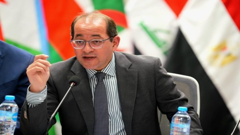 خفض الدين الخارجي 2 مليار دولار خلال عامين.. تحسن واضح في المؤشرات المالية