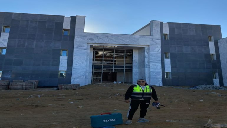 ركن الألومنيوم: طموح أحمد جمعة رمضان عطاالله في قطاع الصناعة