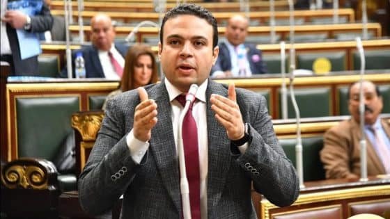 عبد المنعم إمام
