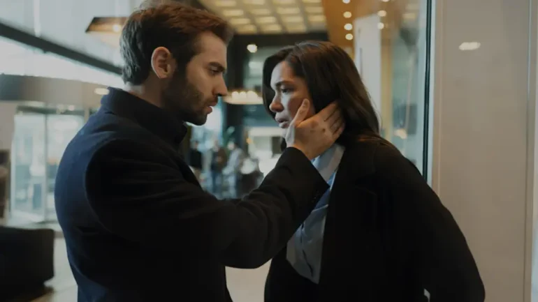 مشاهدة مسلسل المشردون الحلقة 44.. صراعات عزيزة وديفران تشتعل