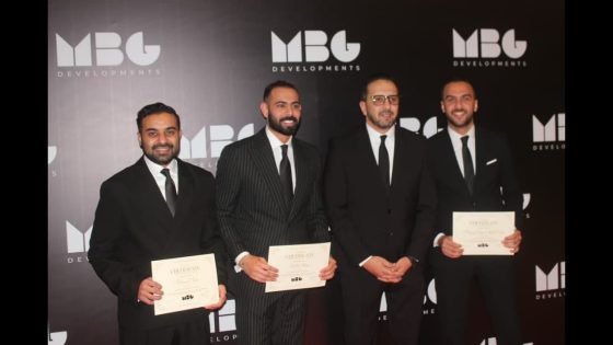 الدكتور عمرو العدل يُكرم المتميزين في احتفالية MBG السنوية