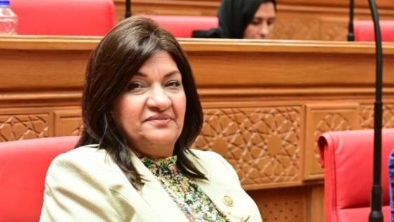 النائبة ايفلين متى تطالب بعدم وجوبية اعتبار الدين مادة أساسية و أن يكون النجاح فيها من نسبة 70 % – القاهرة تايمز
