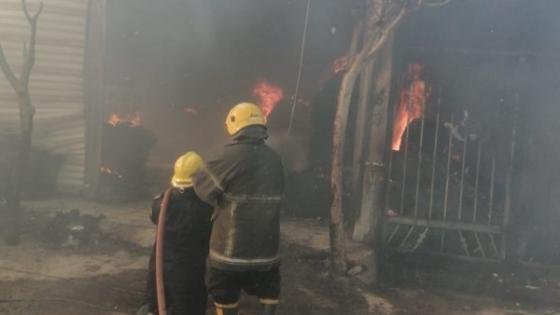 اندلاع حريق داخل مخزن أحذية في الموسكي.. والحماية المدنية تدفع بـ4 سيارات إطفاء – القاهرة تايمز
