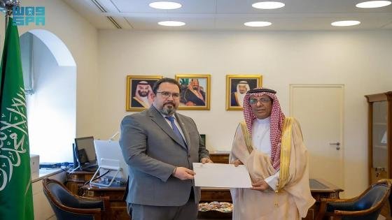 تتصل بالعلاقات الثنائية.. خادم الحرمين يتلقى رسالة خطية من رئيس فنزويلا البوليفارية – القاهرة تايمز