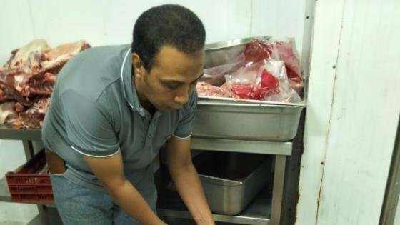 ضبط 12 طن اجزاء دجاج وجمبري غير مطابقة للمواصفات بطلخا بالدقهلية – القاهرة تايمز