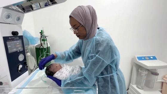ظروف كارثية للغزيات الحوامل في ظل الحرب والحصار والتجويع – القاهرة تايمز