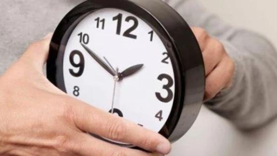 موعد تطبيق التوقيت الصيفي 2025 في مصر.. شوف هتظبط ساعتك إمتي؟ – القاهرة تايمز
