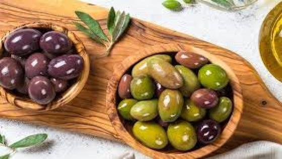 هل يؤدي تناول الزيتون إلى زيادة بالوزن؟ – القاهرة تايمز